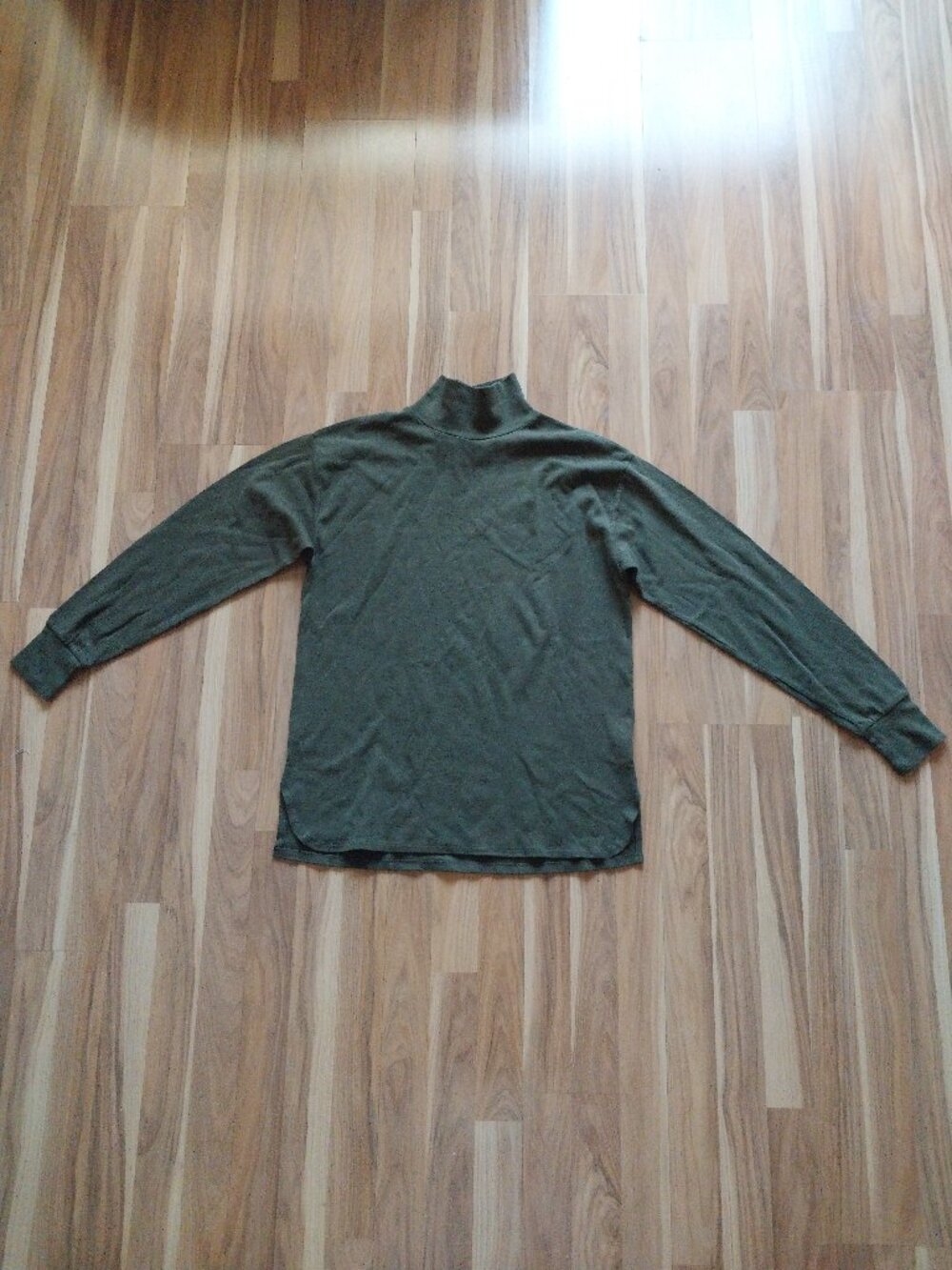Phigvel Makers & Co Cotton Long Sleeve Turtleneck Olive Green Size 38 Medium